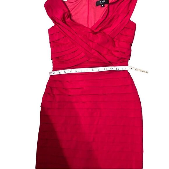 Tadashi Collection Berry Raspberry Flutter Bandage Sweetheart Neck Size M - Picture 10 of 14